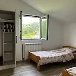 Peaceful 2br With Ultra-fast Wifi *