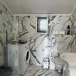 Peaceful 2br With Ultra-fast Wifi بودغوريتْسا