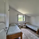 شقة Peaceful 2br With Ultra-fast Wifi بودغوريتْسا