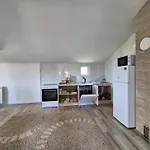 Peaceful 2br With Ultra-fast Wifi * بودغوريتْسا