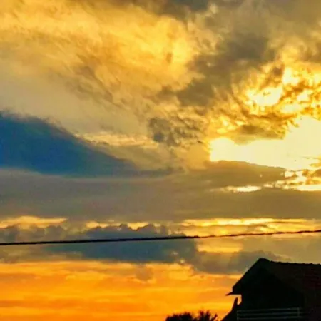 Peaceful 2br With Ultra-fast Wifi