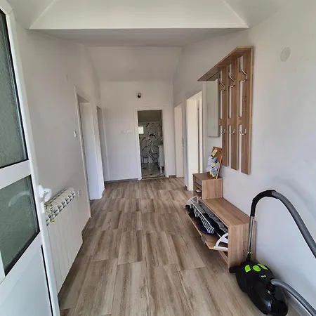 Peaceful 2br With Ultra-fast Wifi *