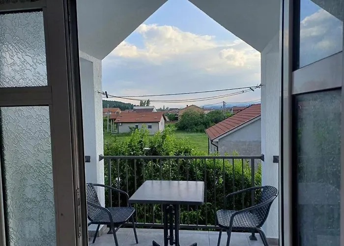 Peaceful 2br With Ultra-fast Wifi Apartamento Podgorica